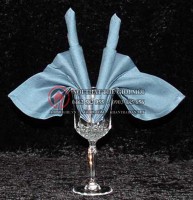 Cách gấp khăn ăn cho ly rượu