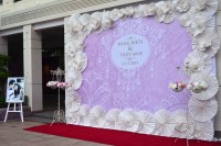 Phông hội trường hoa trong đám cưới Đăng Khôi