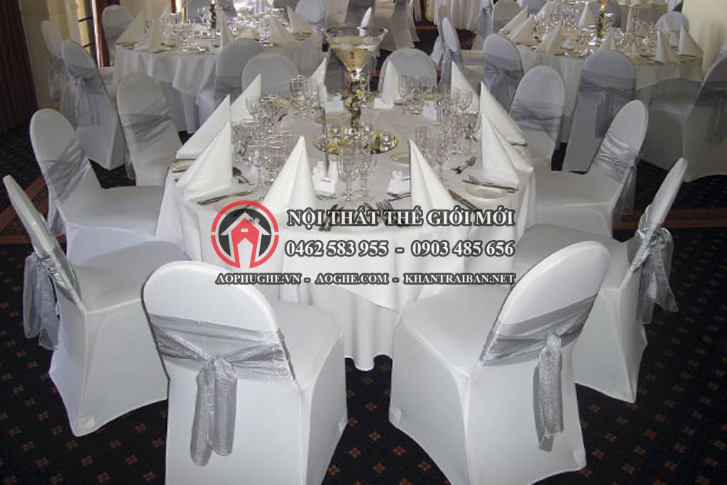 Áo bọc ghế nhà hàng tiệc cưới