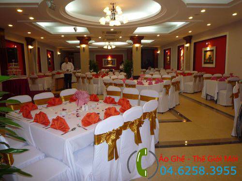 Áo ghế tiệc cưới