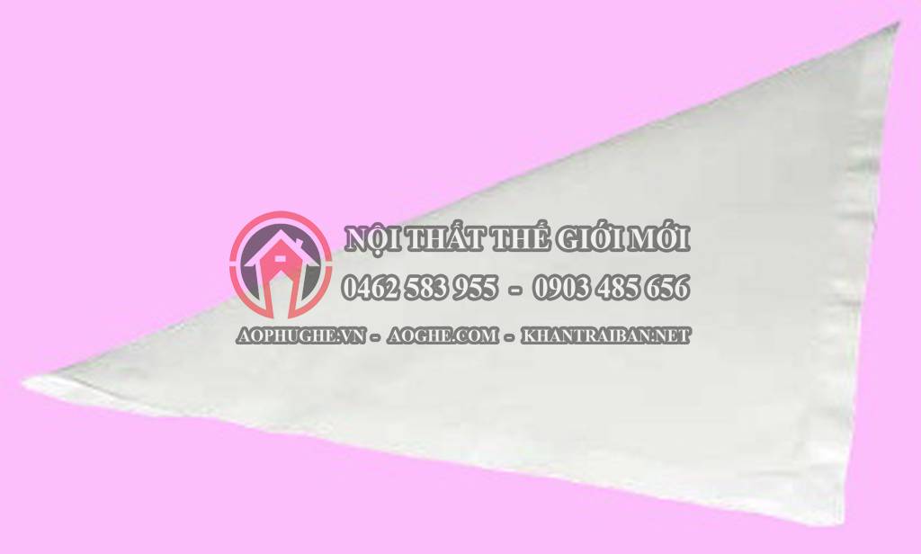 gấp khăn ăn bước 2