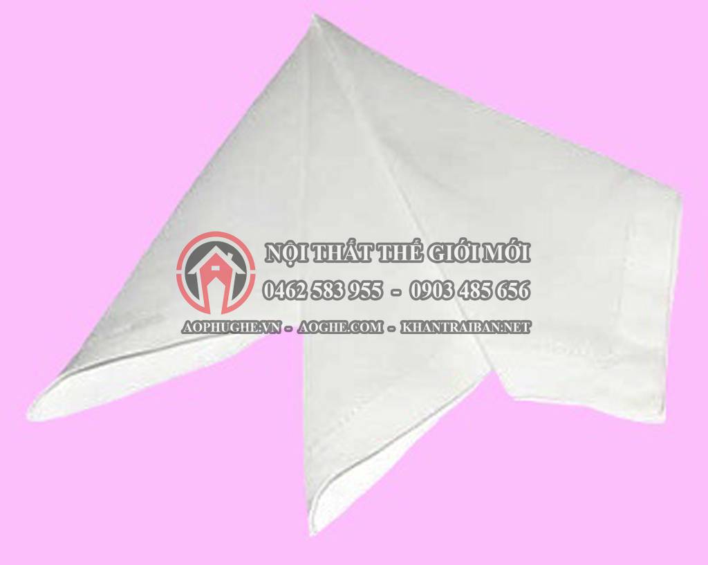 gấp khăn ăn bước 5